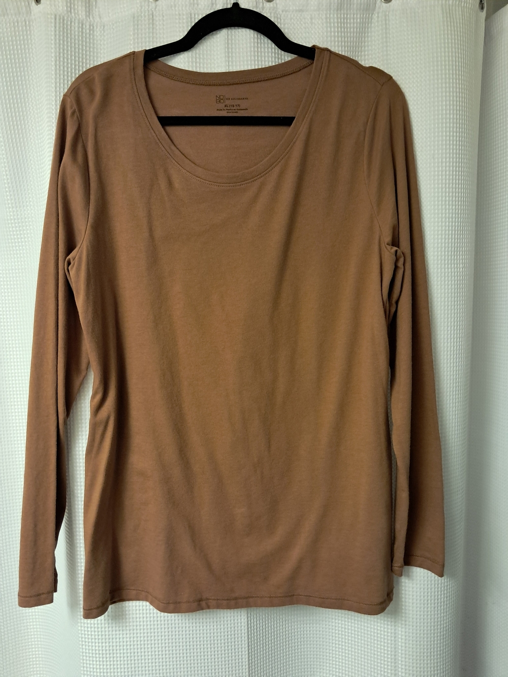 No Boundaries Long-Sleeve Scoop Neck Top - Brown